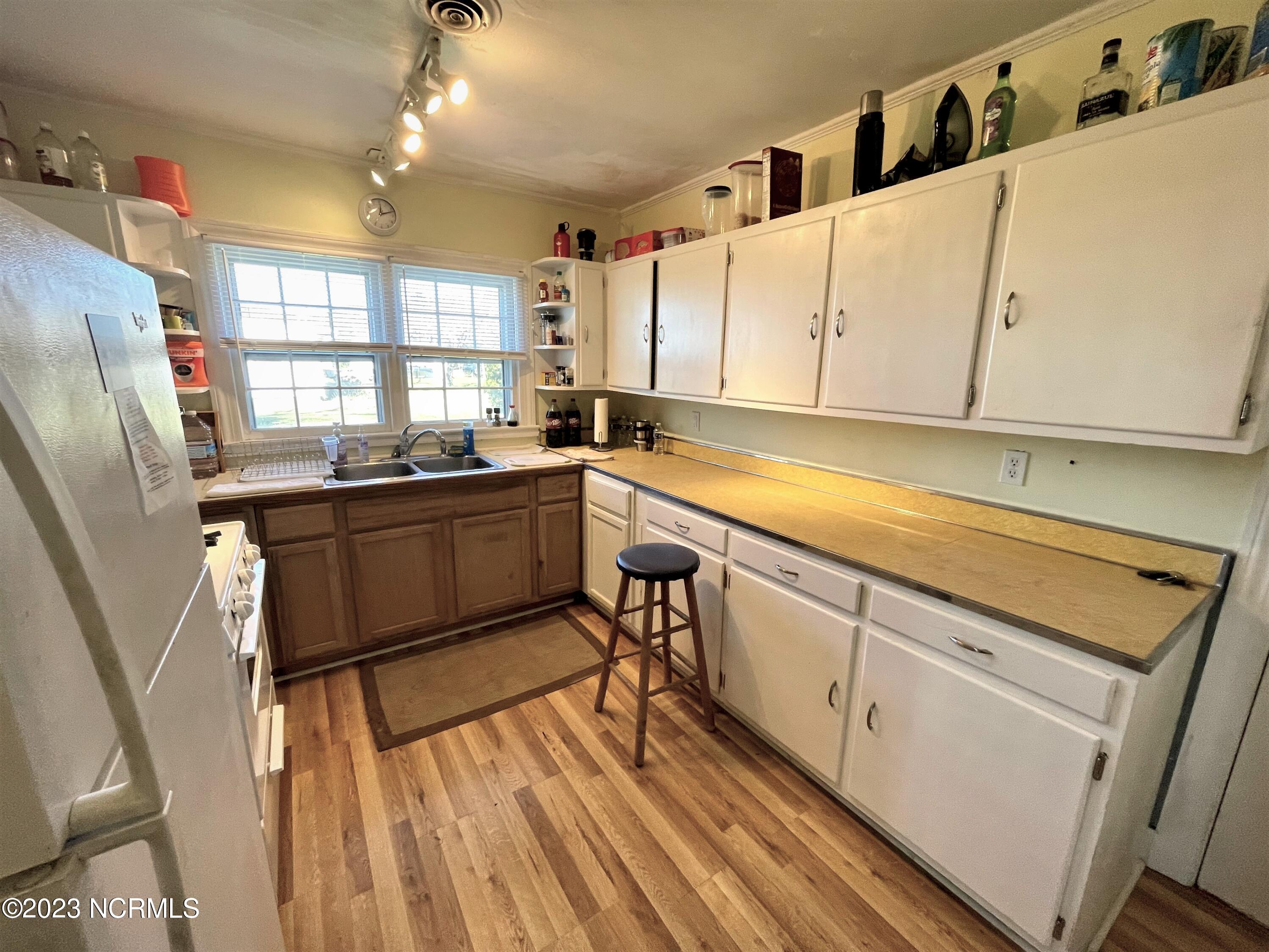 148 Down Home Road Gloucester, NC 28528 - Photo 20 of 66 Kitchen