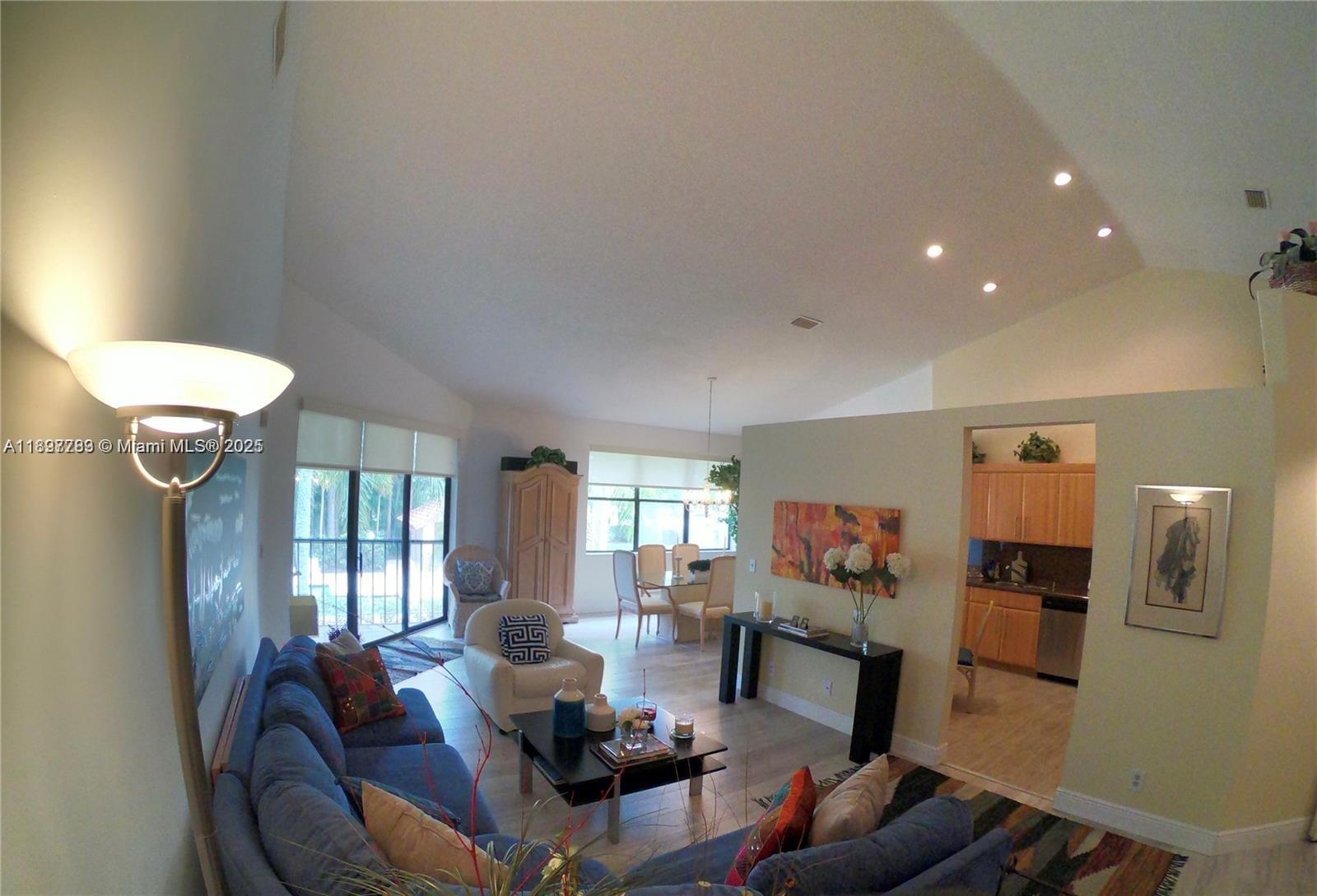 5800 Coach House Circle, Unit E Boca Raton, FL 33486 - Photo 10 of 59