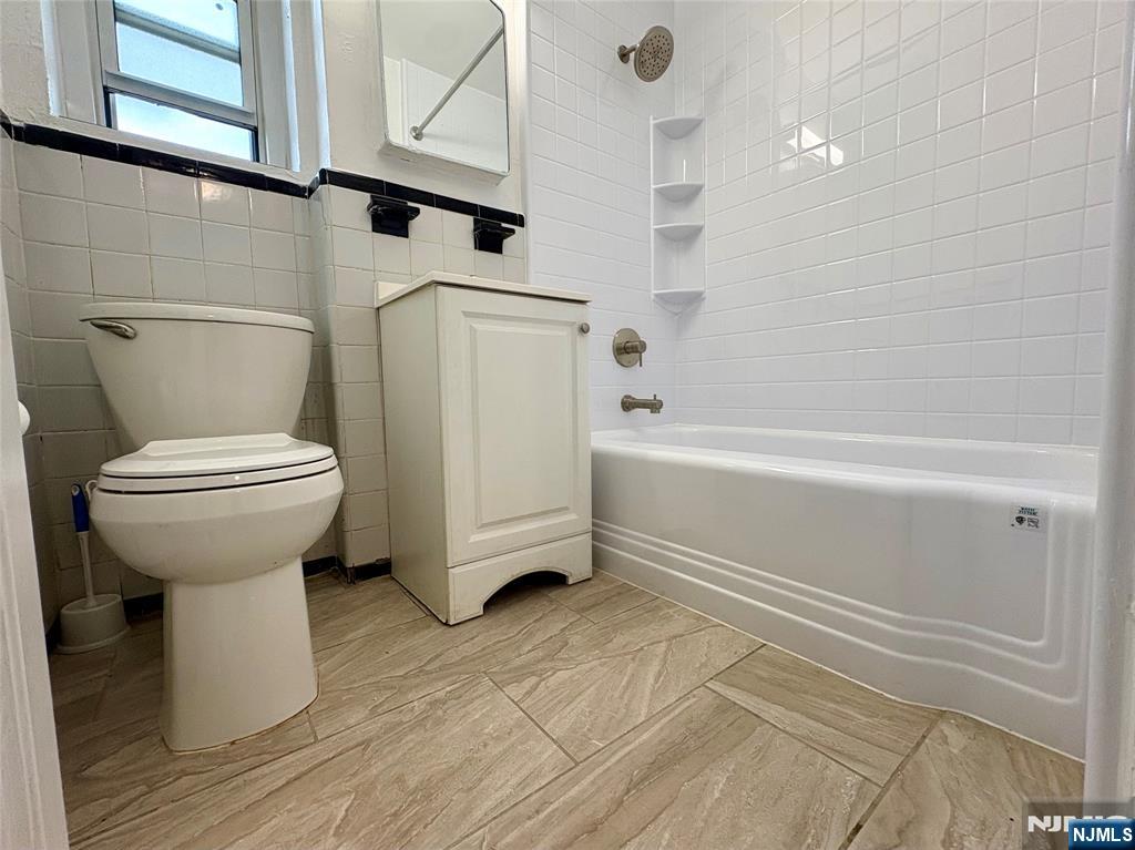 2205 North Central Road, Unit 4D Fort Lee, NJ 07024 - Photo 26 of 39