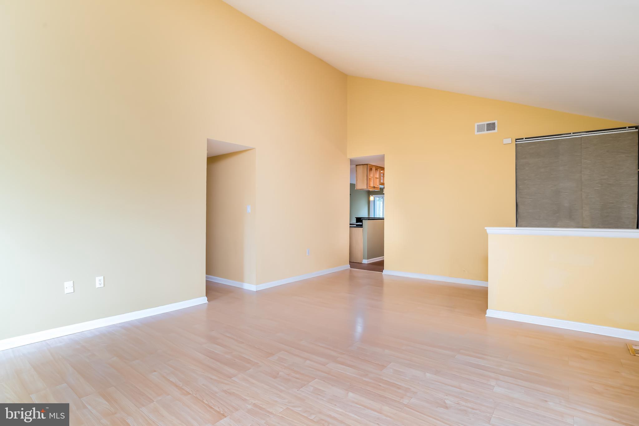 5941 Hall Street Springfield, VA 22152 - Photo 5 of 35 Vaulted ceiling in formal living room