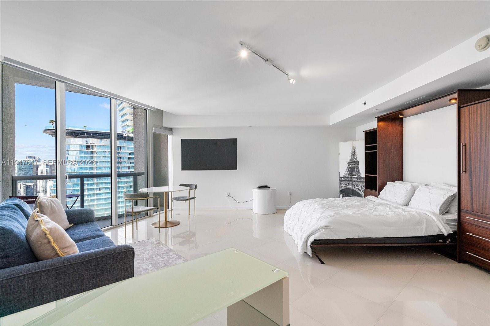 475 Brickell Avenue, Unit 5208 Miami, FL 33131 - Photo 13 of 19