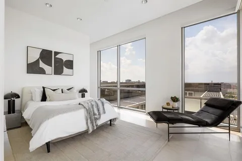 $995,000 | 1717 Arts Plaza, Unit 2112, Dallas, TX 75201