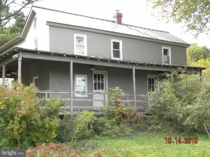 820 Fodderstack Road Flint Hill, VA 22627 - Photo 1 of 19 Exterior (Main)