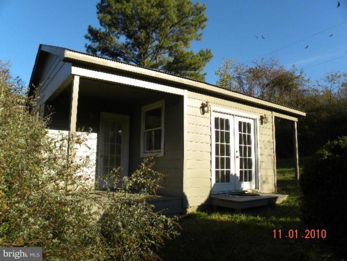 820 Fodderstack Road Flint Hill, VA 22627 - Photo 11 of 19 SEPARATE STUDIO/OFFICE