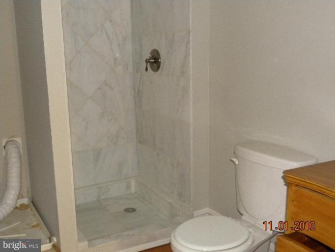 820 Fodderstack Road Flint Hill, VA 22627 - Photo 16 of 19 UPPER LEVEL FULL BATH & LAUNDRY AREA