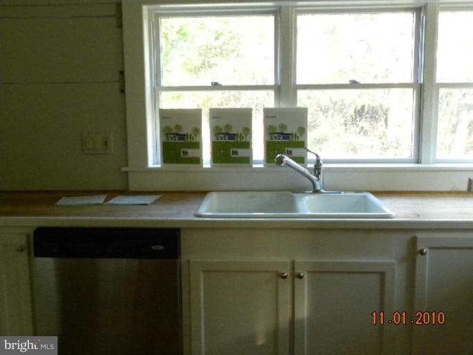 820 Fodderstack Road Flint Hill, VA 22627 - Photo 6 of 19 Kitchen