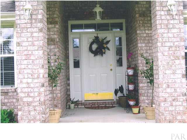 6010 Ridgeview Drive Milton, FL 32570 - Photo 1 of 12 FRIENDLY ENTRANCE