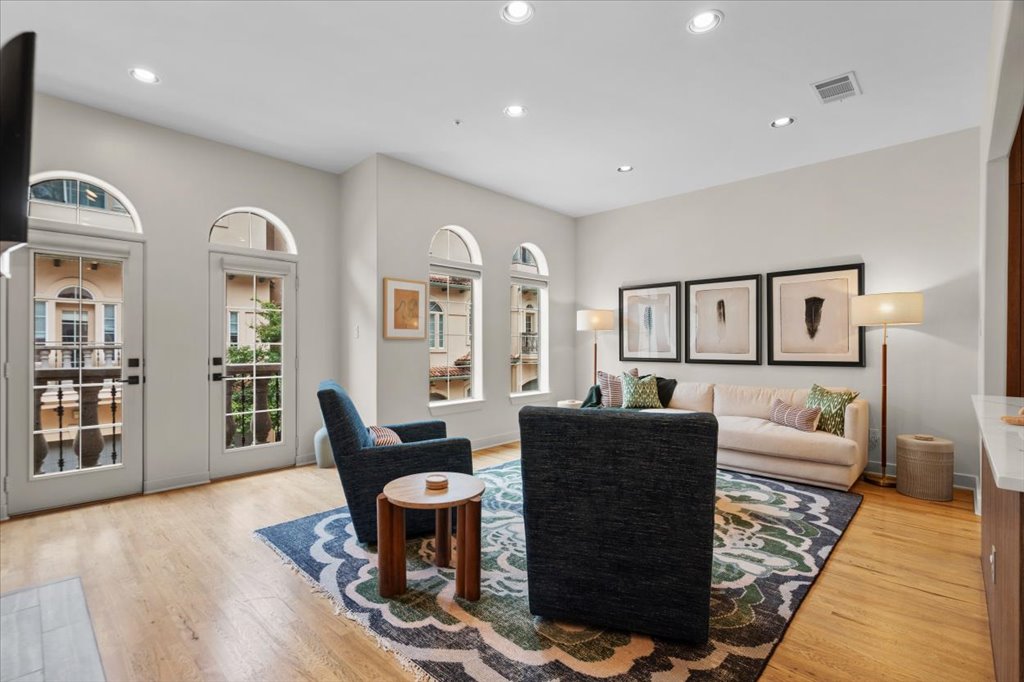 1529 Barton Springs Road, Unit 27 Austin, TX 78704 - Photo 22 of 40
