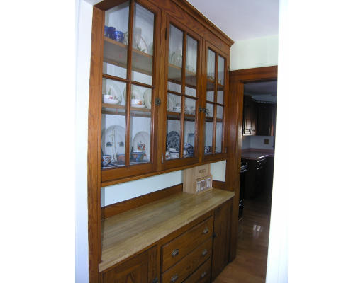 42 Brookdale Road Newton, MA 02460 - Photo 7 of 11 Gallery Image 7