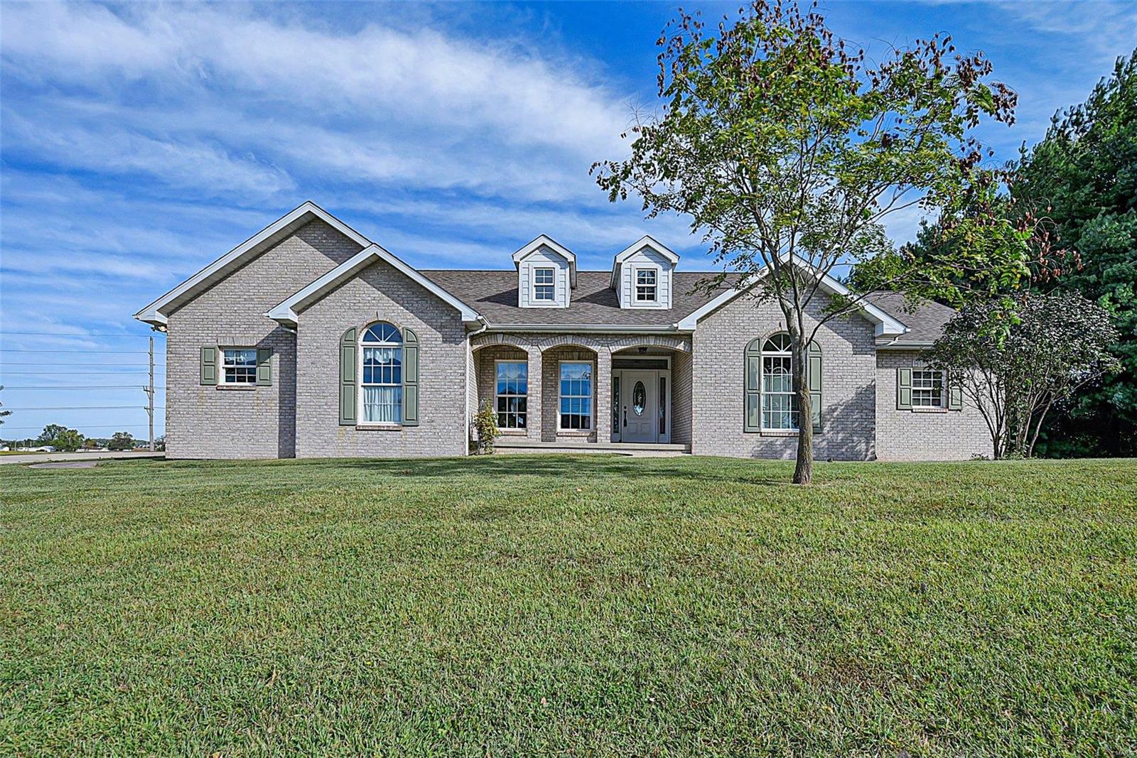 13095 Trestle Road Highland, IL 62249 - Photo 1 of 27