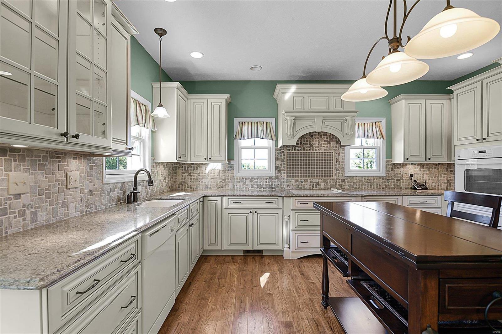 13095 Trestle Road Highland, IL 62249 - Photo 12 of 27