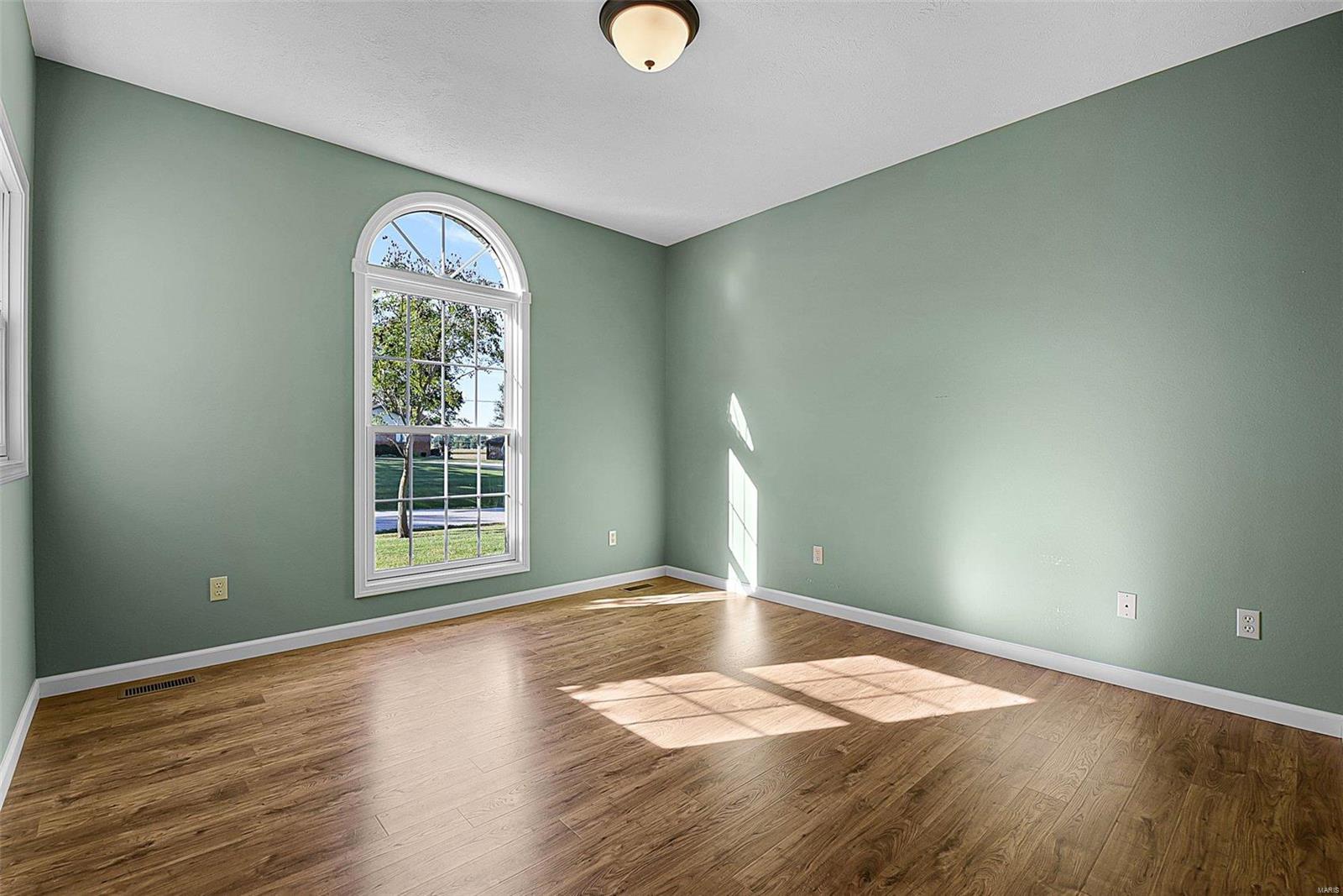 13095 Trestle Road Highland, IL 62249 - Photo 15 of 27
