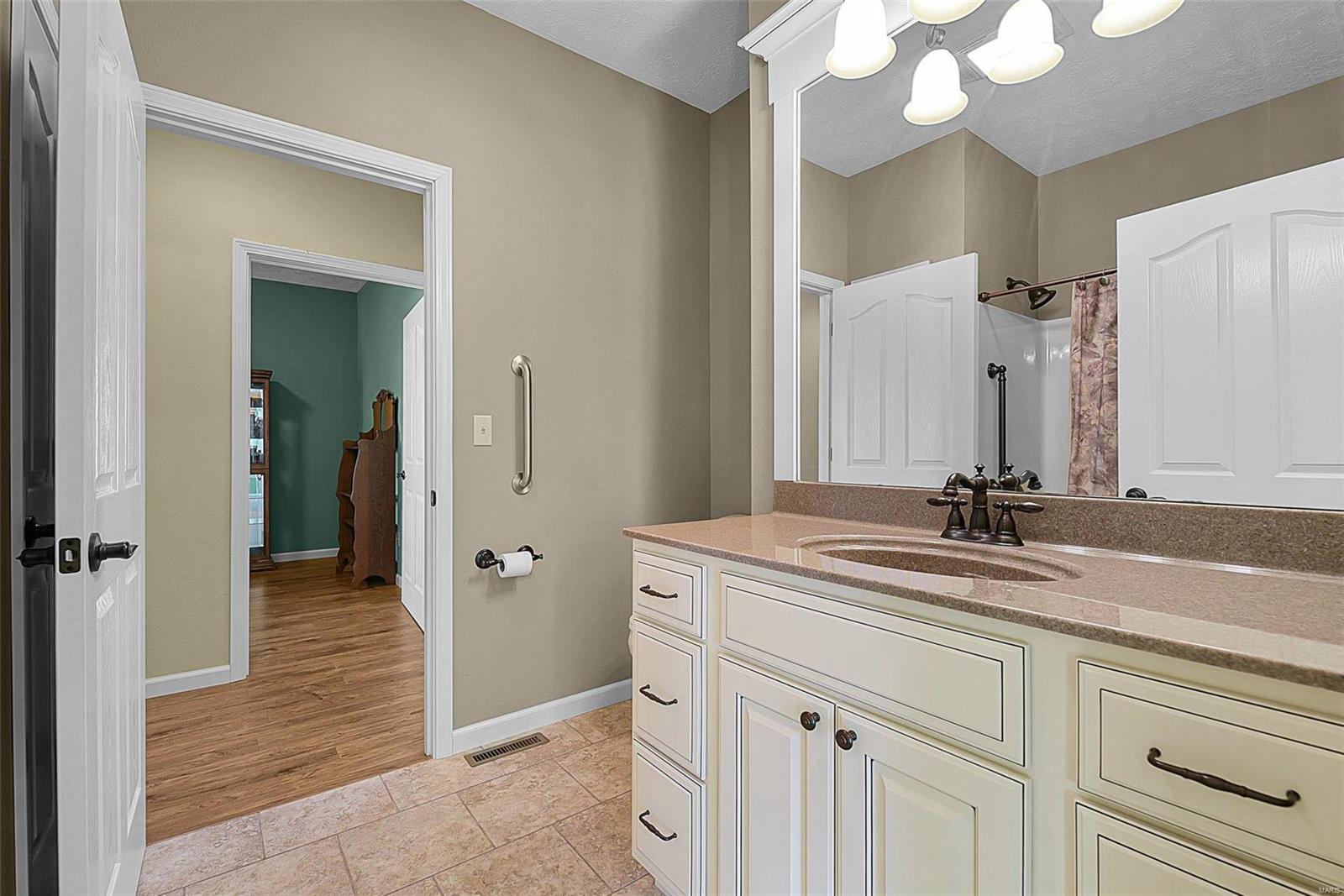 13095 Trestle Road Highland, IL 62249 - Photo 17 of 27