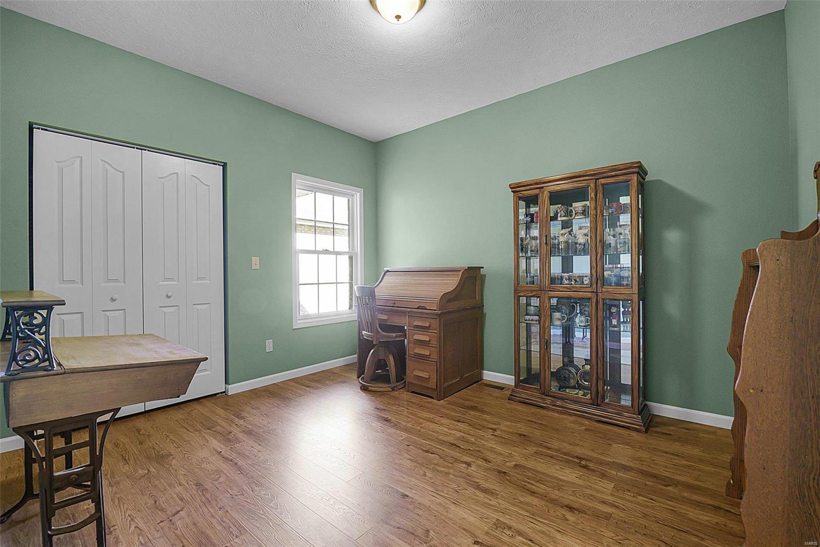 13095 Trestle Road Highland, IL 62249 - Photo 8 of 27