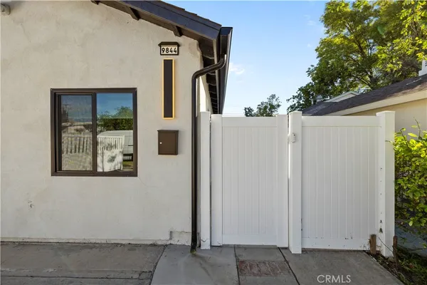 $1,349,000 | 9846 Monogram Avenue, Northridge, CA 91343