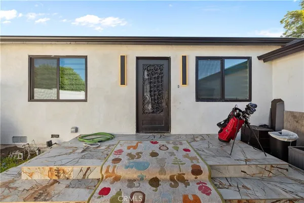 $1,349,000 | 9846 Monogram Avenue, Northridge, CA 91343