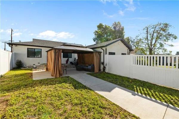 $1,349,000 | 9846 Monogram Avenue, Northridge, CA 91343