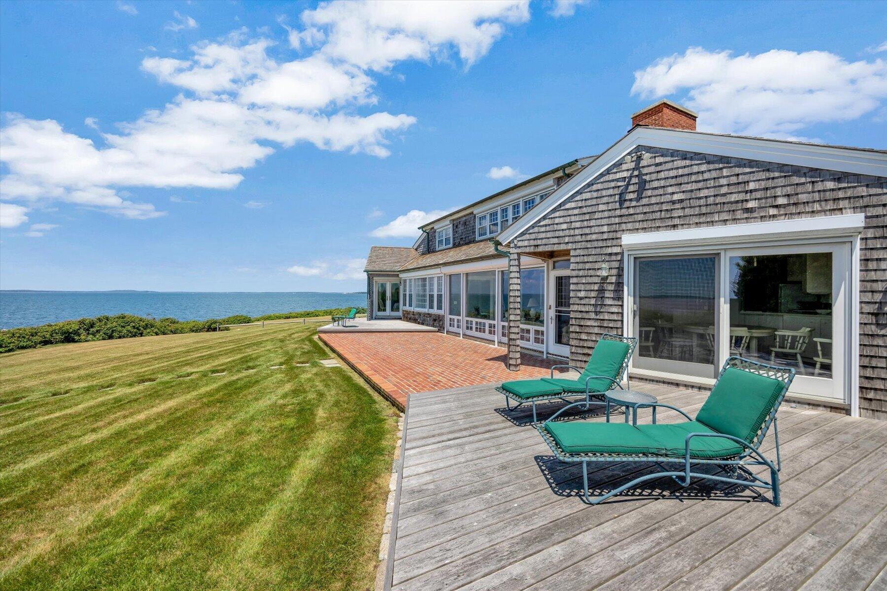 31 Sunset Point Road North Falmouth, MA 02556 - Photo 13 of 49 Multiple Seating Areas