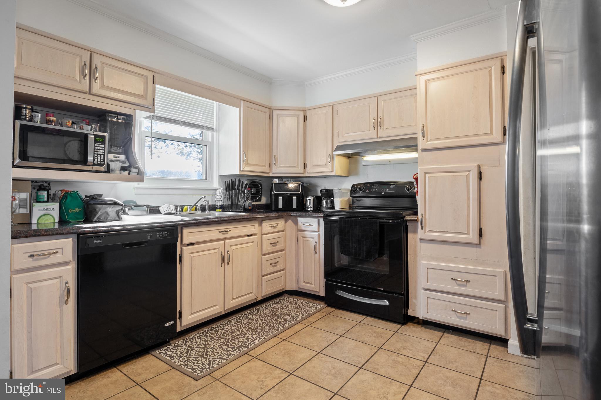 741 Haines Road York, PA 17402 - Photo 8 of 35 Gallery Image 8