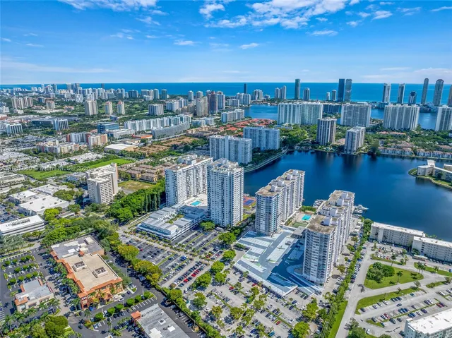 $199,000 | 2750 Northeast 183rd Street, Unit 1210, Aventura, FL 33160