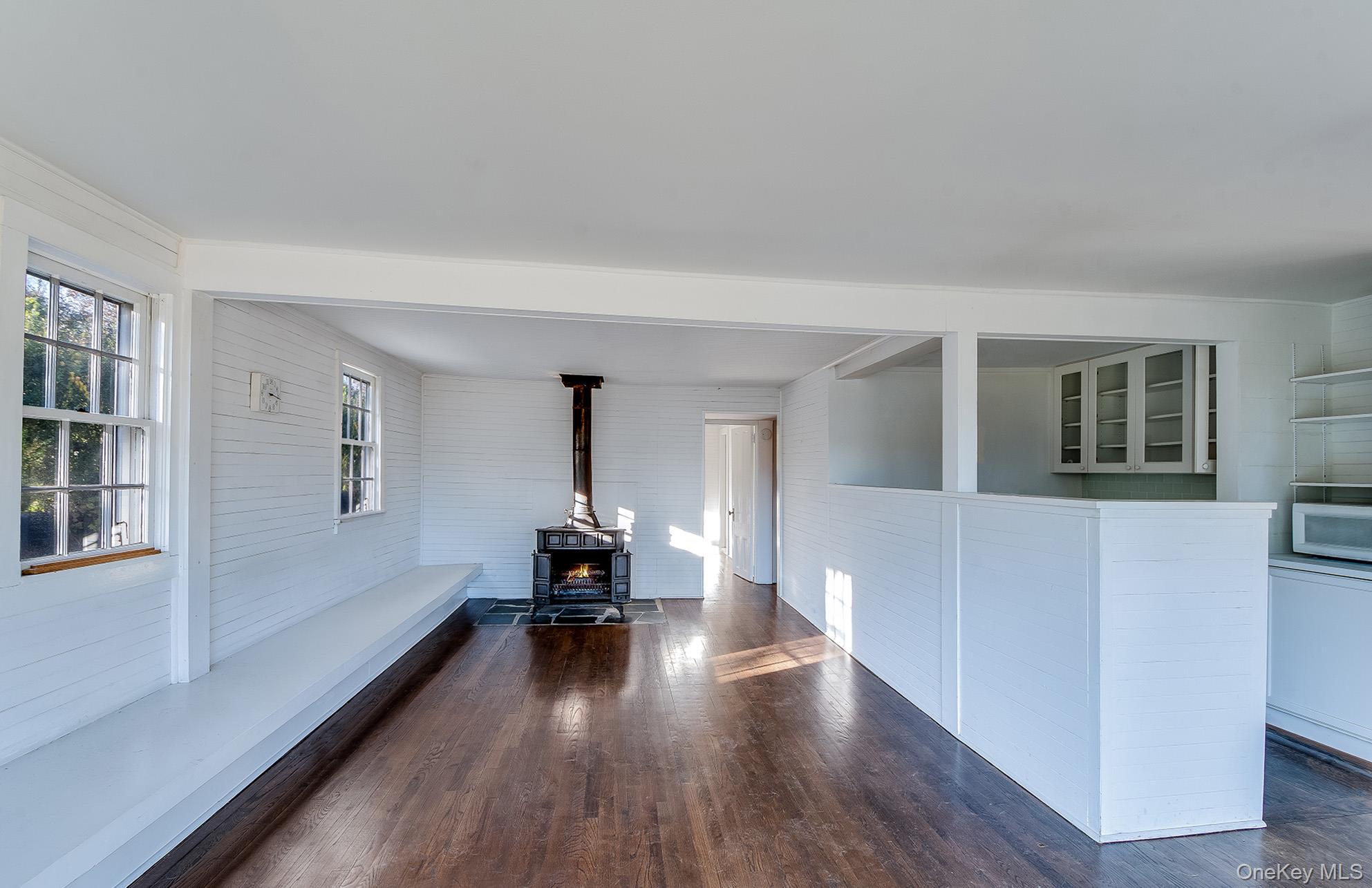 88 Pantigo Road East Hampton, NY 11937 - Photo 14 of 23 Gallery Image 14