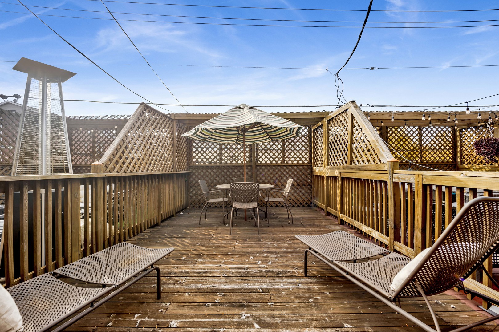 1724 North Mohawk Street, Unit 2 Chicago, IL 60614 - Photo 21 of 24 a view of a balcony with furniture