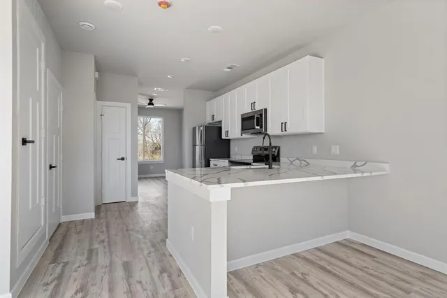 $1,400 | 948 South Corinth St Road, Unit 3, Dallas, TX 75203