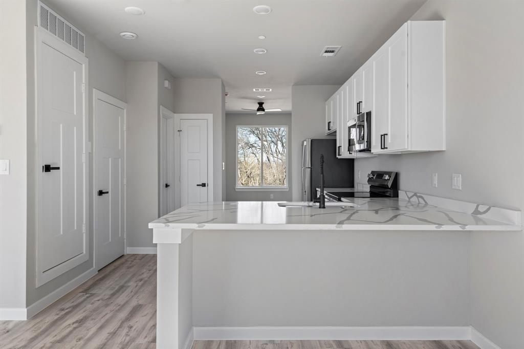 948 South Corinth St Road, Unit 3 Dallas, TX 75203 - Photo 13 of 23