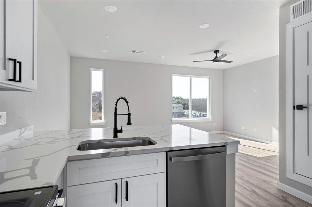 948 South Corinth St Road, Unit 3 Dallas, TX 75203 - Photo 17 of 23