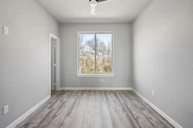 $1,400 | 948 South Corinth St Road, Unit 3, Dallas, TX 75203