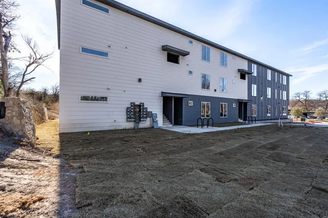 $1,400 | 948 South Corinth St Road, Unit 3, Dallas, TX 75203