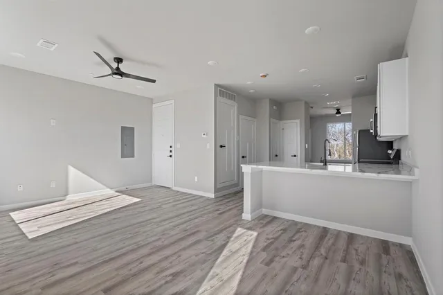 $1,400 | 948 South Corinth St Road, Unit 3, Dallas, TX 75203