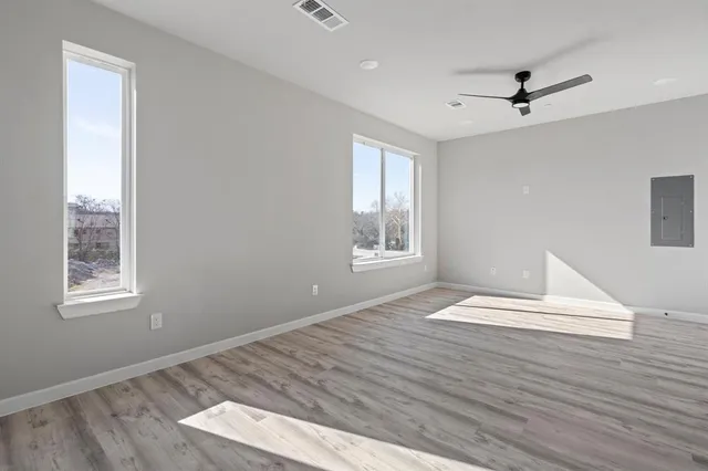 $1,400 | 948 South Corinth St Road, Unit 3, Dallas, TX 75203