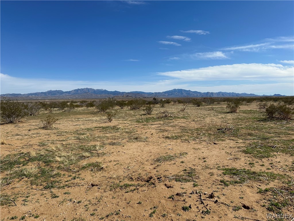 2596 Pinon Road Golden Valley, AZ 86413 - Photo 4 of 4