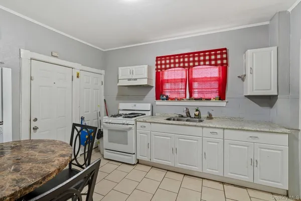 $389,000 | 72 1/2 Henry Avenue, Newburgh, NY 12550