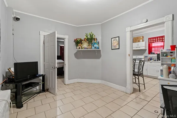 $389,000 | 72 1/2 Henry Avenue, Newburgh, NY 12550