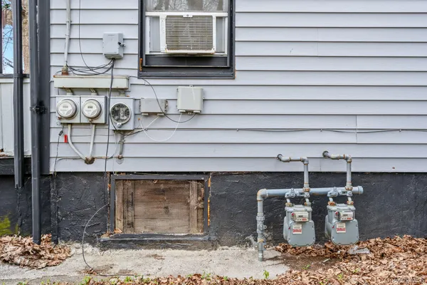 $389,000 | 72 1/2 Henry Avenue, Newburgh, NY 12550