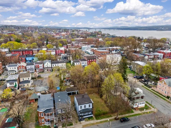 $389,000 | 72 1/2 Henry Avenue, Newburgh, NY 12550