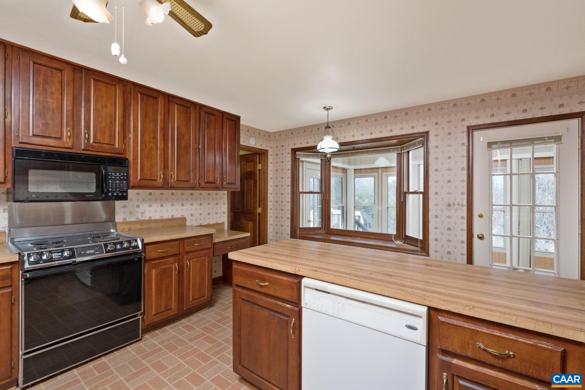 2198 Polo Grounds Road Charlottesville, VA 22911 - Photo 12 of 45 Gallery Image 12