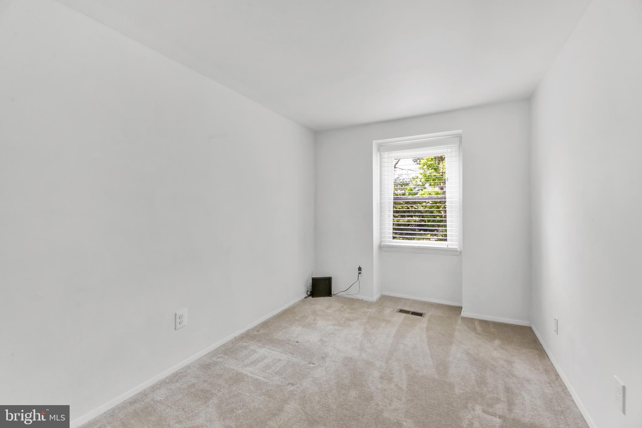 3427 Saluda Road Baltimore, MD 21236 - Photo 17 of 28 Gallery Image 17