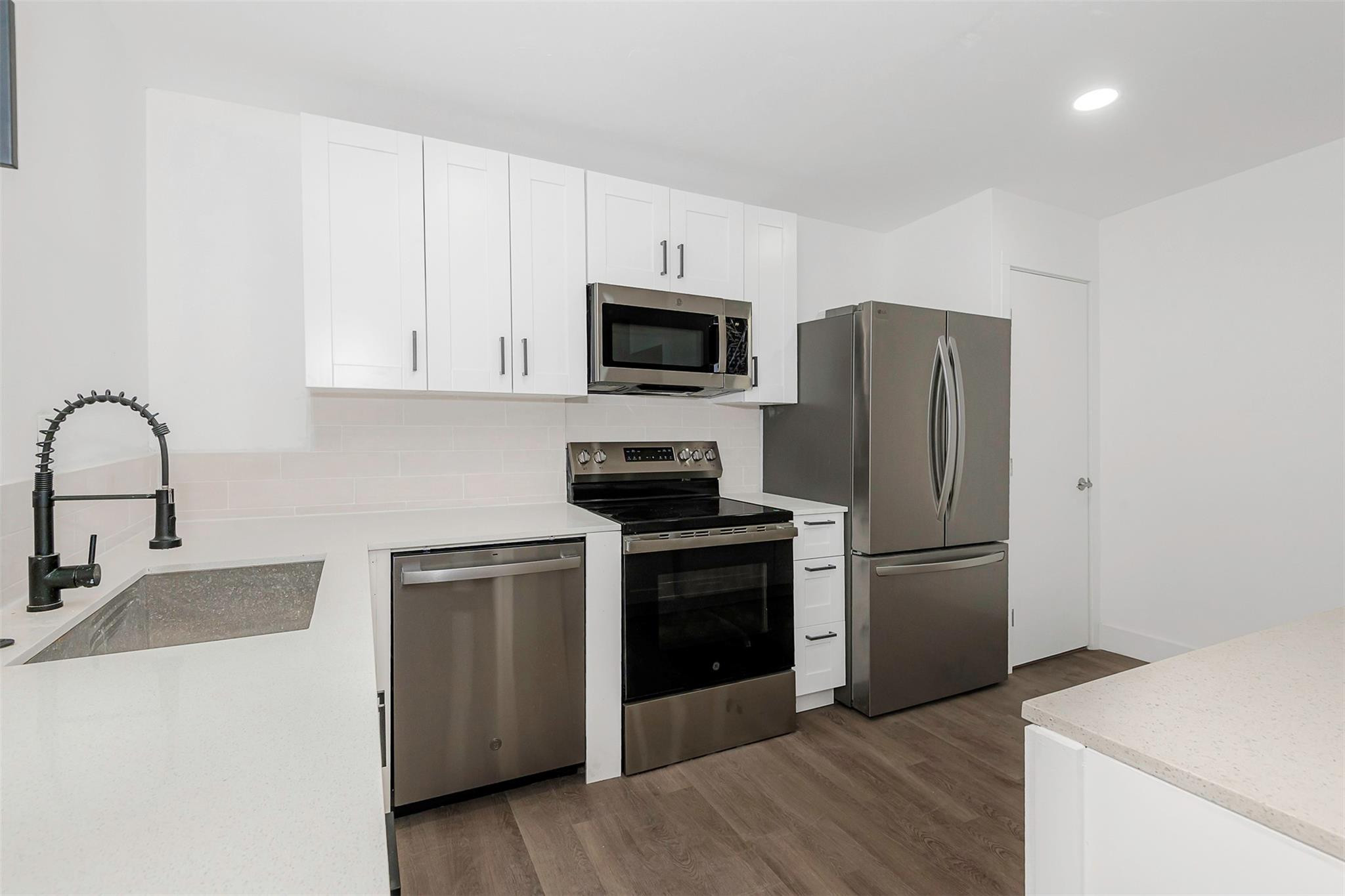 302 Southwest 15th Street Dania Beach, FL 33004 - Photo 15 of 69 Photo 15