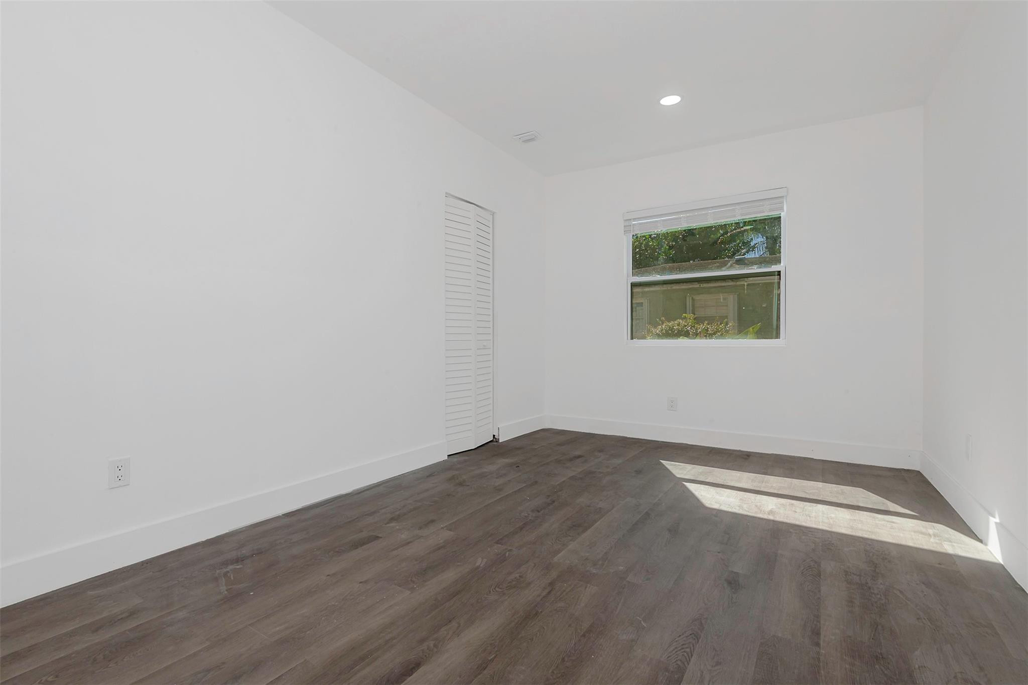 302 Southwest 15th Street Dania Beach, FL 33004 - Photo 19 of 69 Photo 19