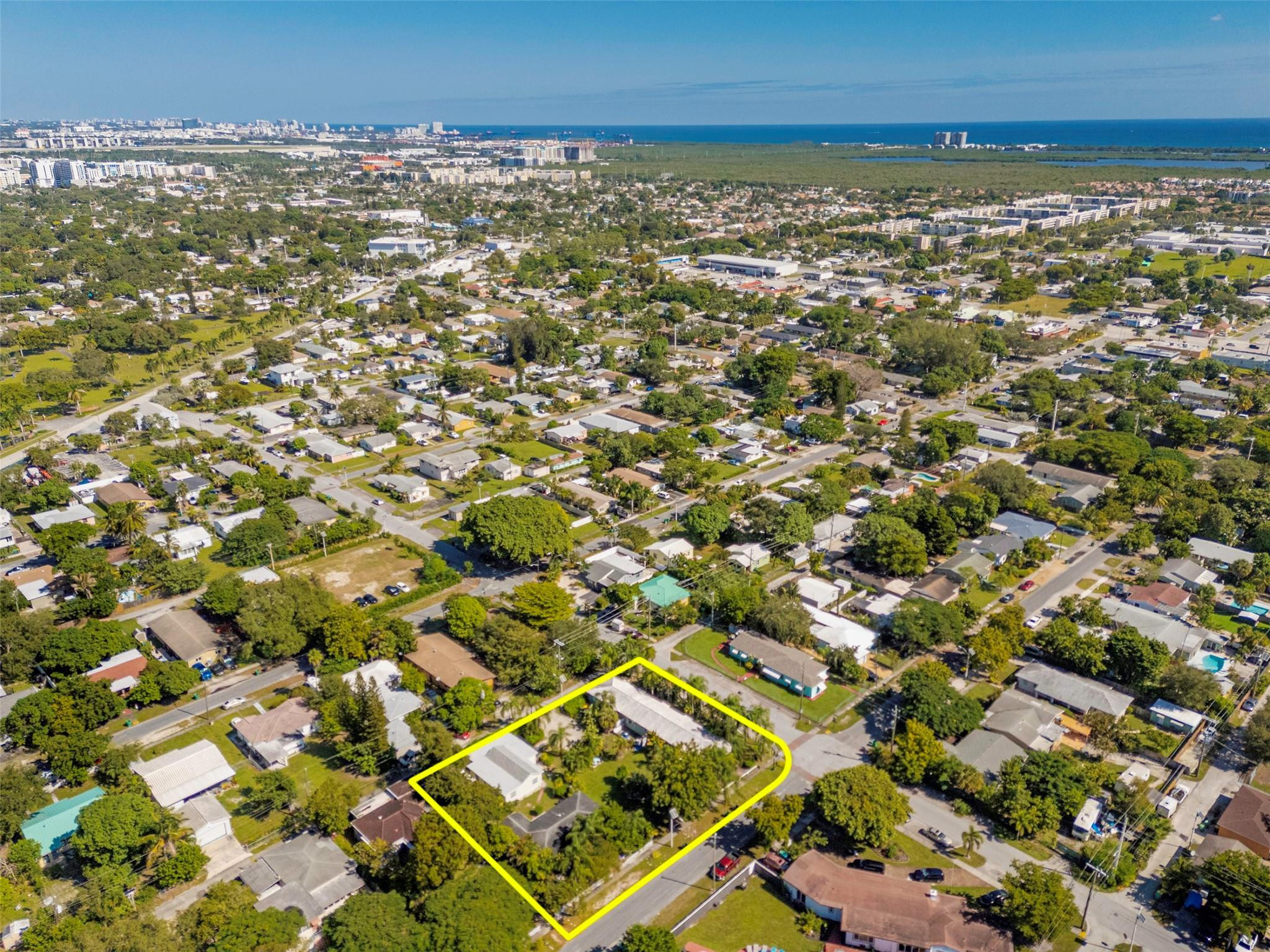 302 Southwest 15th Street Dania Beach, FL 33004 - Photo 4 of 69 Photo 4