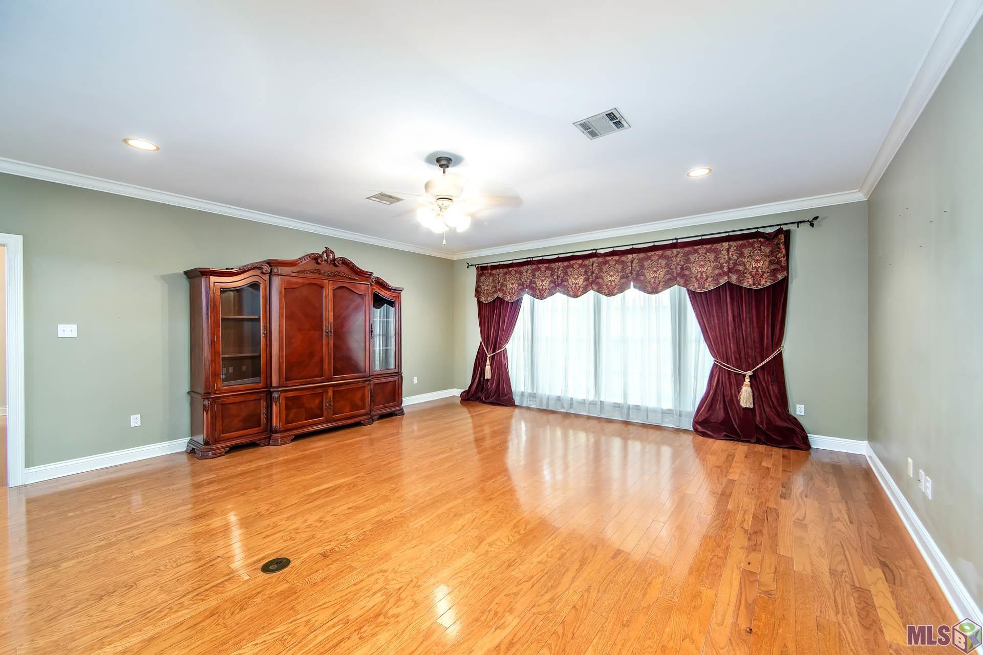 121 Breaux Street Raceland, LA 70394 - Photo 3 of 29 Gallery Image 3