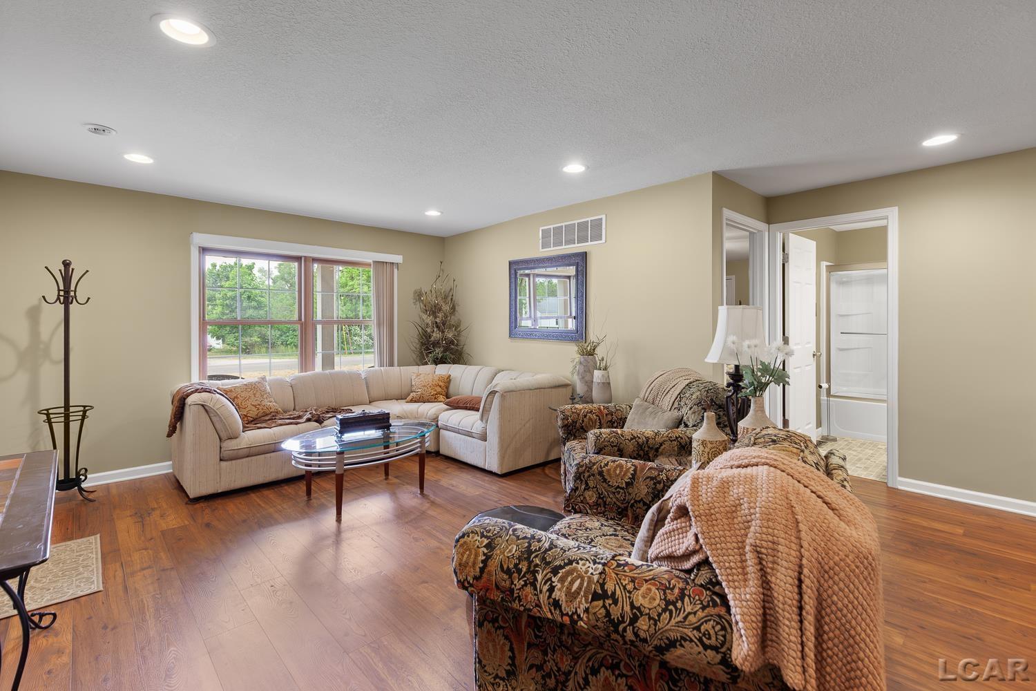 2831 Carson Highway Adrian, MI 49221 - Photo 2 of 42