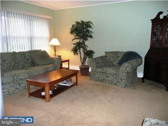 5 Petunia Road Levittown, PA 19056 - Photo 6 of 11 Living Room