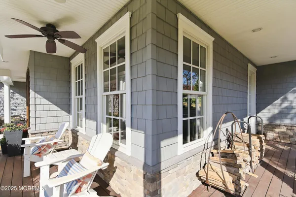 a en suite bathroom with a sink and a mirror