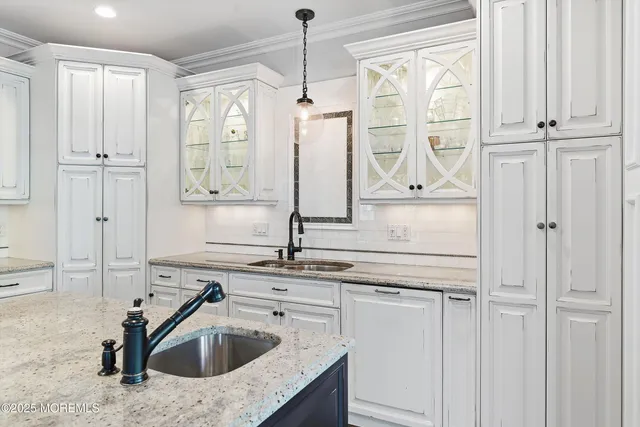 $3,300,000 | 21 South Tamarack Drive, Brielle, NJ 08730