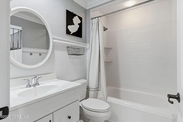 $3,300,000 | 21 South Tamarack Drive, Brielle, NJ 08730