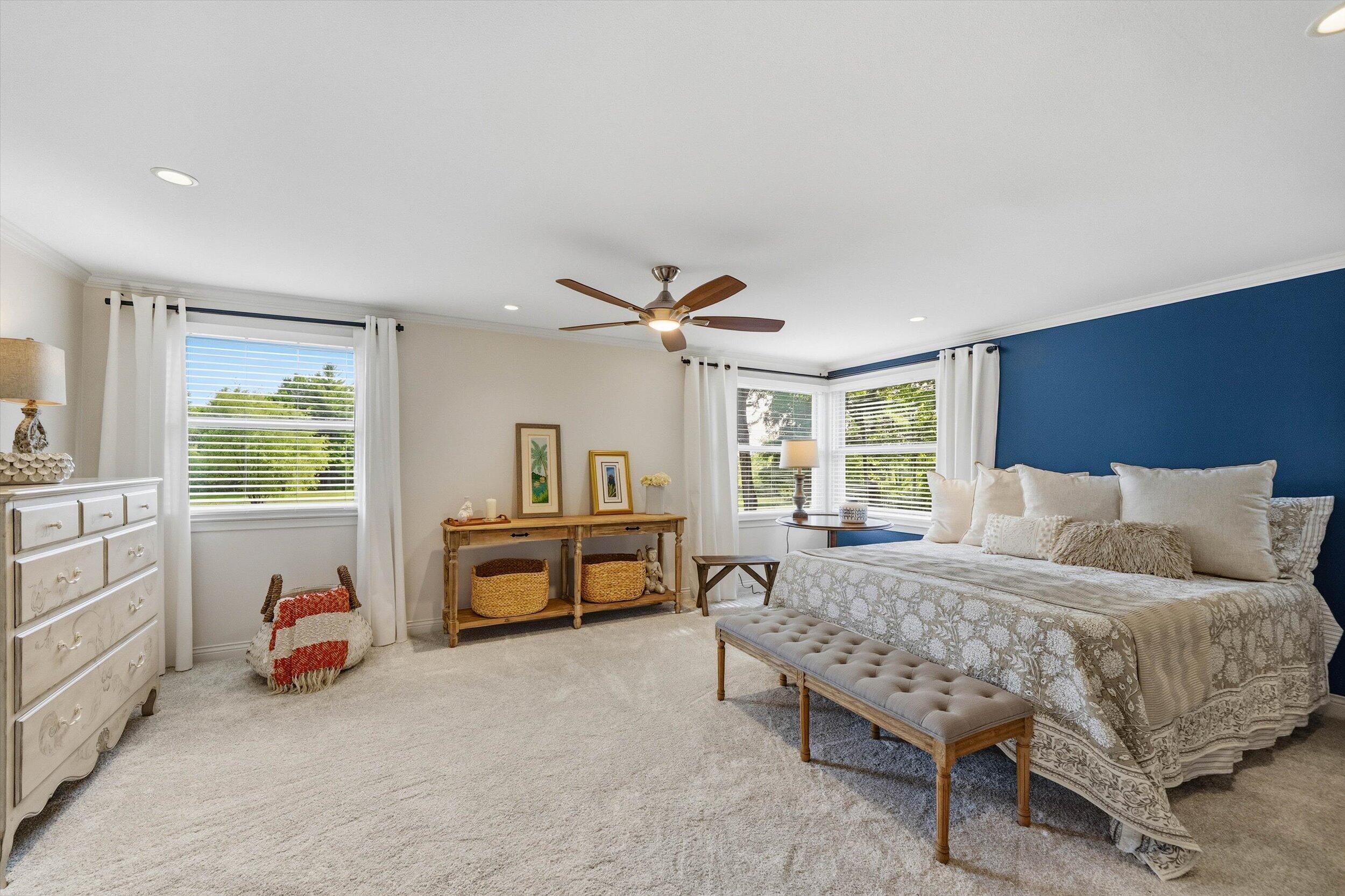 9431 Hawthorne Road Mequon, WI 53097 - Photo 21 of 67 Newly carpeted primary bedroom